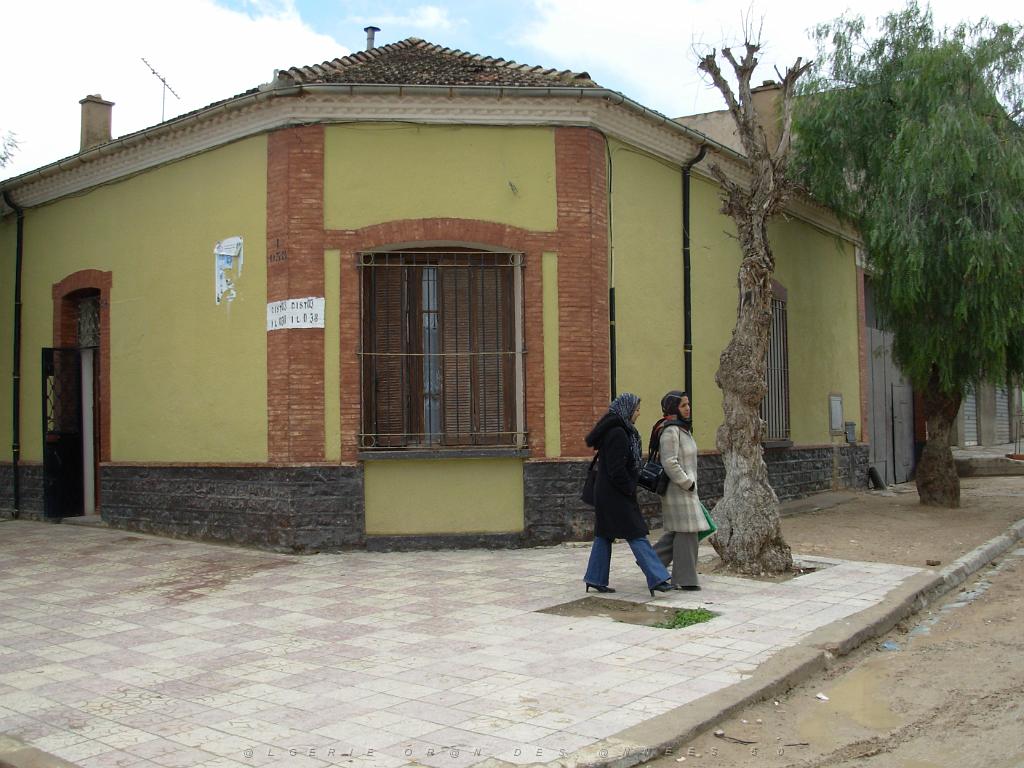 LE TELAGH Maison 25 Jojo Ballester.JPG -           